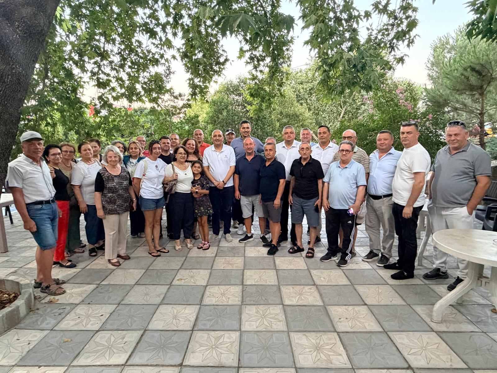 Делегация на ДПС проведе срещи с български изселници в Измир