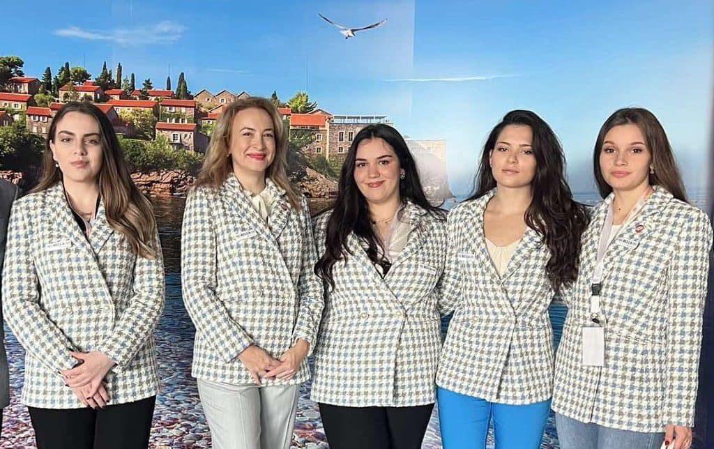 Делян Пеевски, председател на ПГ на ДПС към европейските шампионки по шахмат: Гордея се с вас!