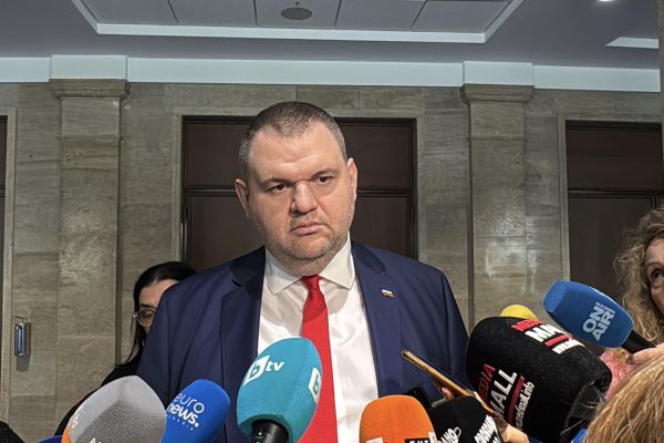 Делян Пеевски, лидер на ДПС и ПГ на ДПС-НОВО НАЧАЛО: Андрей Цеков е брокер на всички пътища. Жалко е, че политиците злоупотребиха с една огромна трагедия!