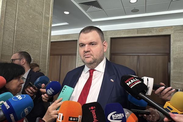 Делян Пеевски, лидер на ДПС и ПГ на ДПС-НОВО НАЧАЛО: Жалка работа! Хората не могат да гледат това! Търпението ми се изчерпва! 