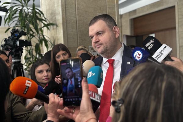 Делян Пеевски, лидер на ДПС и ПГ на ДПС-НОВО НАЧАЛО: Подмяната свърши, олигархията свърши! Време е да се работи за България!