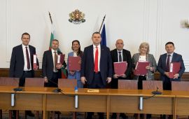 DPS ve DPS-YENİ BAŞLANGIÇ Parlamento Grubu lideri Delyan Peevski ve başkan yardımcıları, DPS’yi parlamento seçimlerine katılmak üzere kaydettirdi